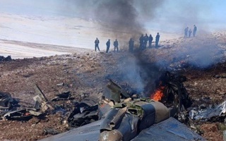 Дар Эрон ҳавопаймои ҳарбӣ суқут кард