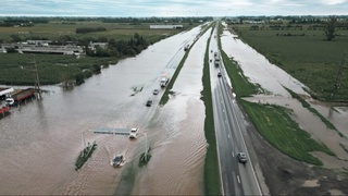 Кучли ёмғир туфайли Буэнос-Айресда сув тошқини юз берди