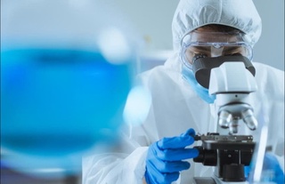 JSST: “Omikron” shtammi biz oʻylagandan ham koʻra xavfliroq boʻlishi mumkin