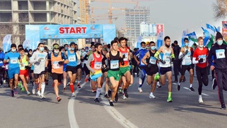 Марафон объединил профессионалов и любителей