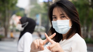 Жанубий Корея қатъий карантин режимига қайтмоқда