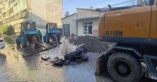 В Янгихаётском районе столицы автомобиль повредил газопровод: 570 домов временно остались без газа