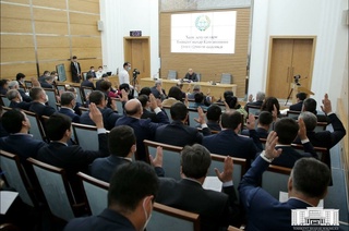 Kuchli kengash sari: xalq deputatlari kengashlarining 35 yillik taraqqiyot yo‘li