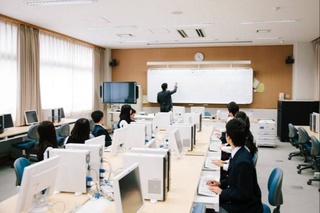 Деятельность создаваемых новых образовательных организаций будет запущена в два этапа