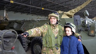 Сила и мощь нашей армии - в единстве и солидарности