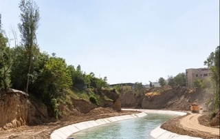 Тошкентда каналга тушиб кетган қизларни қутқармоқчи бўлган эркакнинг ўзи чўкиб кетди