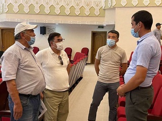 Xalqaro kinofestivalga taraddud