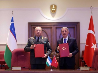 Ўзбекистон мудофаа вазири Баҳодир Қурбонов Туркияга ташриф буюрди