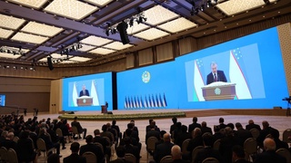 Davlat xizmatchilari soni bosqichma-bosqich 25-30 foizga qisqaradi