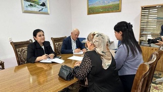 В ходе мониторинговых визитов в  пенитенциарные учреждения Навоийской области Омбудсманом состоялся открытый диалог с жителями Нуратинского района