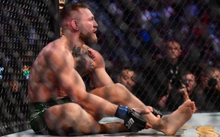Макгрегор проиграл Порье из-за перелома ноги