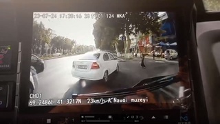 Nexiа-3 ҳайдовчисининг хатоси туфайли электробус салонидаги йўловчи йиқилиб тушди