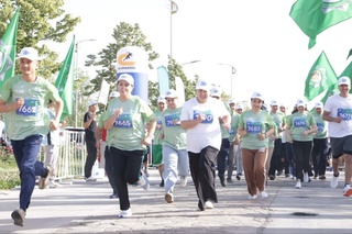 Samarqandda ommaviy yugurish marafoniga start berildi