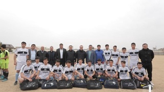 Vazir gʻijduvonlik sportchilarni taqdirladi