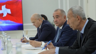 Тошкентда вақтинча яшаб турган Константин Оболенский сермаҳсул ҳамкорлик тарафдори