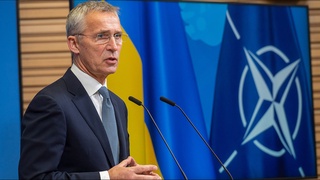 Столтенберг Украина қачон НАТОга аъзо бўлиши мумкинлигини айтди