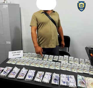 В Андижане задержали валютчика при продаже 3,4 тыс. долларов