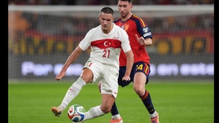 Турция в Севилье отобрала очки у чемпиона Европы Испании