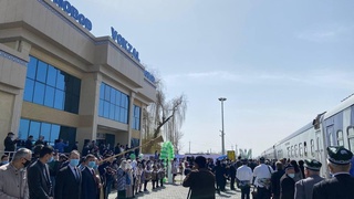 Пассажиры теперь могут добраться на поезде из Андижана в Ханабад