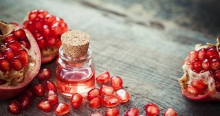 В Сырдарьинской области запущен стартап по производству масла из гранатовых косточек