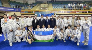 Дастаи мунтахаби Ӯзбекистон дар мусобиқаи байналмилалии кикбоксинг дар Деҳлӣ 34 медал ба даст овард