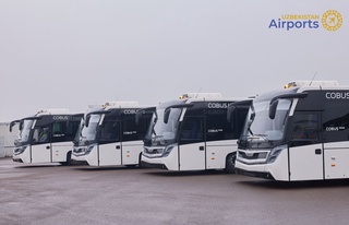 “Тошкент” аэропорти махсус техника парки янги автобуслар билан тўлдирилди