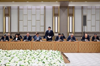 Мутасаддиларга Сент-Луис ва Нью-Йорк шаҳарларида 2 та савдо уйини очиш топширилди