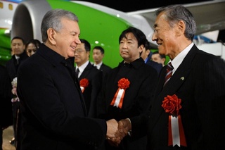 The President of Uzbekistan arrives in Japan