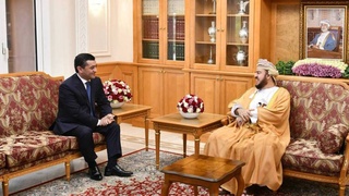 Сарвари ВКХ Ӯзбекистон бо муовини Сарвазири Уммон мулоқот кард