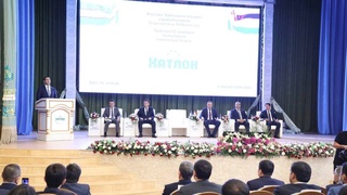 1-умин Форуми байниминтақавии сармоягузории Ӯзбекистон ва Тоҷикистон баргузор шуд