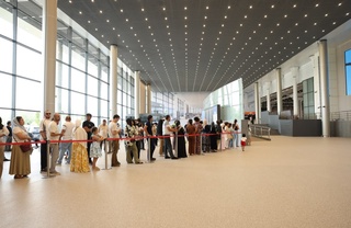 Тошкент халқаро аэропортида кутиб олувчилар энди терминал ичига кириш мумкин
