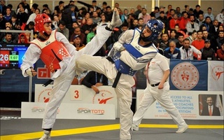 Джасур Джайсунов - чемпион Азии по таэквондо