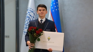 Ученик Президентской школы получил подарок главы Узбекистана