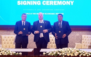 АГМК наладил сотрудничество с рядом зарубежных компаний и банков