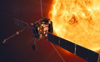 Зонд Solar Orbiter впервые запечатлел южный полюс Солнца