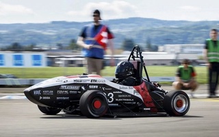 Электромобиль тезлик борасида рекорд ўрнатди