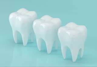 Японские ученые начали вводить людям препарат для роста новых зубов