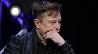 Ilon Mask teleshouda qatnashgandan so'ng 20 milliard dollar yo'qotdi
