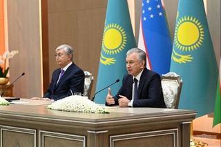 Documents signed to strengthen the strategic partnership and develop allied relations