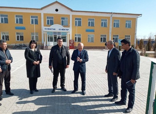 В Каракалпакстане и Хорезмской области изучены процессы обеспечения бесплатным питанием учащихся начальных классов