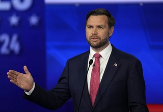 АҚШ Вице-президенти Украинага қўшин жўнатилишини истисно этмади