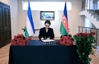 Танзила Нарбаева Әзербайжан елшілігіне барды