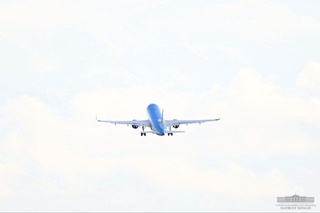 Oʻzbekiston Prezidenti MDH sammitiga joʻnab ketdi