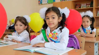 Школы страны встречают учеников