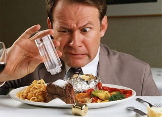 Нега коронавирус касаллигида шўр нарсаларни истеъмол қилиш ман этилади?