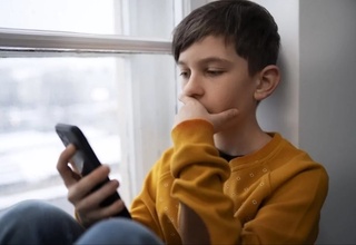 Polsha 15 yoshgacha bo'lgan bolalar uchun ijtimoiy tarmoqlarni taqiqlamoqchi