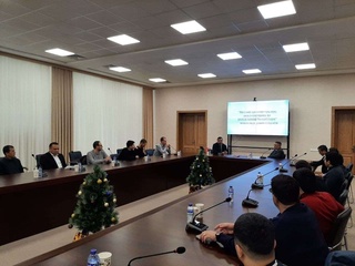 Kreativ ta'lim bo'yicha davra suhbati o'tkazildi