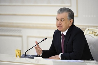 Prezident sogʻliqni saqlash tizimidagi korrupsiyani tanqid qildi