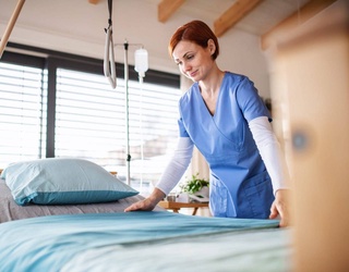 В Навоийской области сестрам-хозяйкам медучреждения отсудили свыше 22 млн сумов