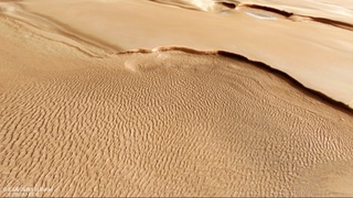 ESA зонди Марснинг шимолий қутбини суратга олди